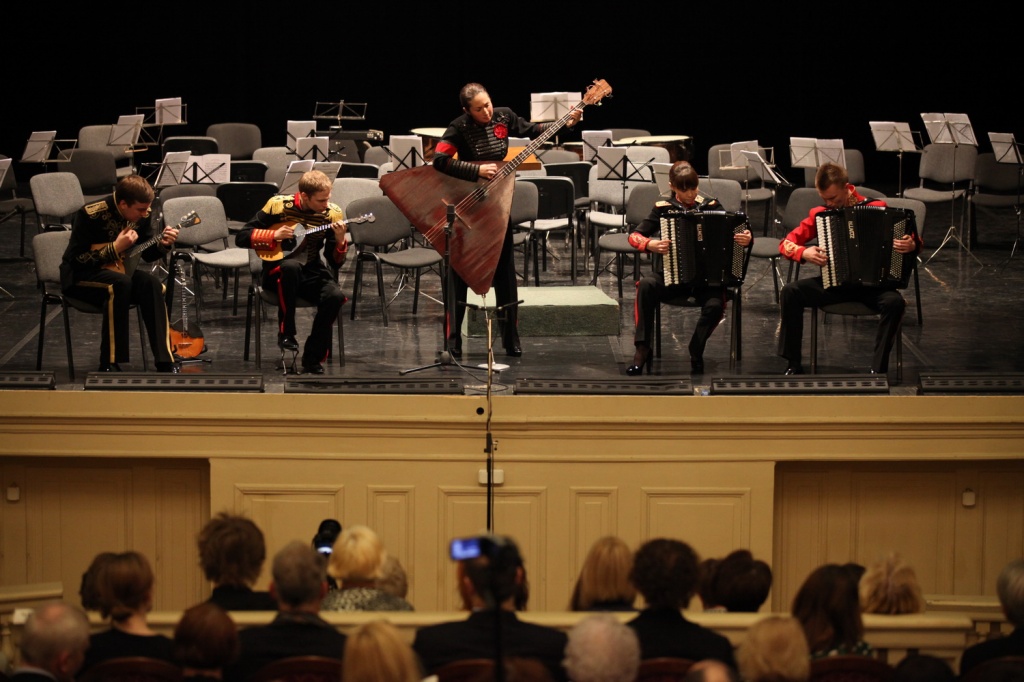 1_ Первое отделение концерта стало бенефисом ESSe-Quintet.JPG