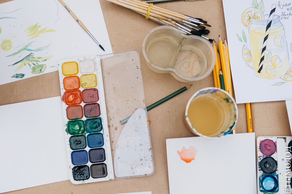 Пленэр на Оби от объединения молодых художников «Красный клевер» 