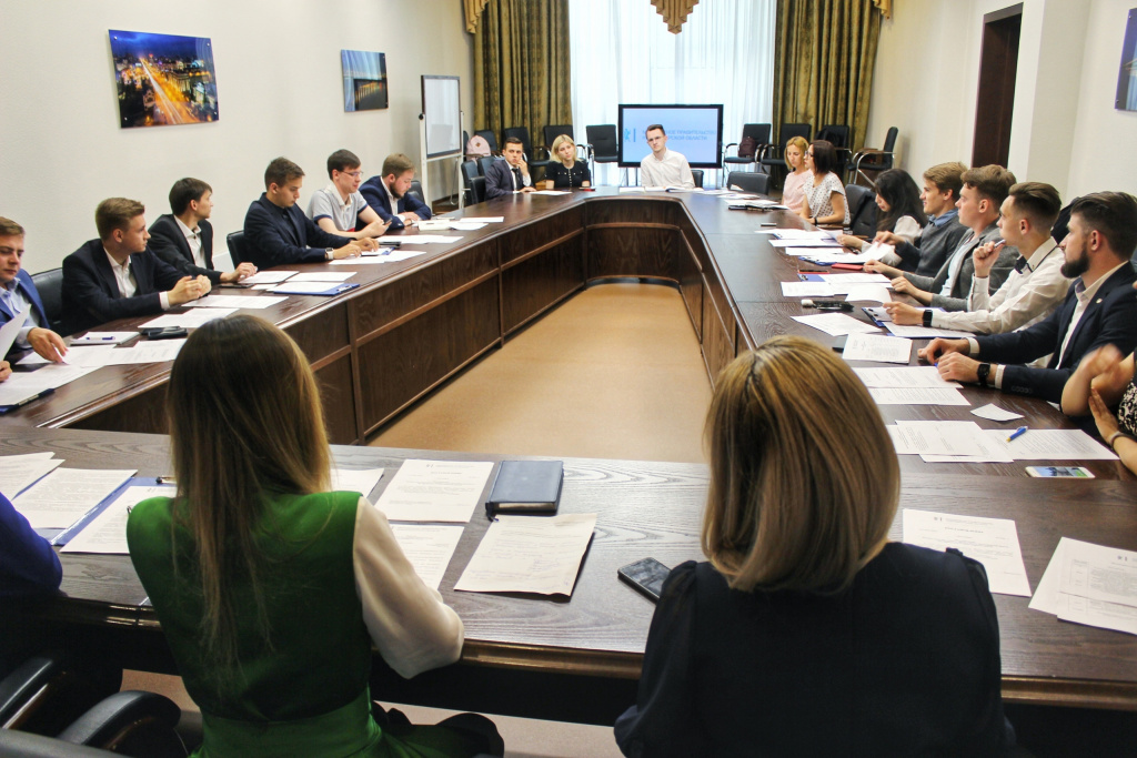 Молодежное правительство.jpg