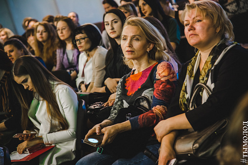 Международный гала-показ дизайнерской одежды Fashion Management