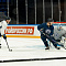 Шайбу, шайбу сибирские хоккеисты! 