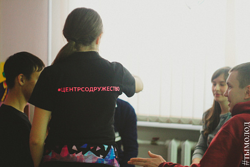 Турнир по игре «Камень, ножницы, бумага» в Новосибирске