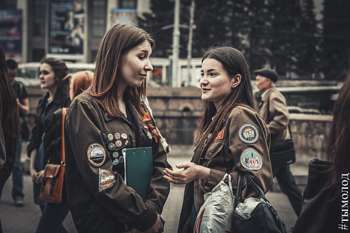 В Новосибирске стартовала акция "Одна лента в одни руки"