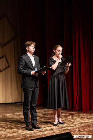 Гала-концерт открытого театрального фестиваля "Чеховский день"