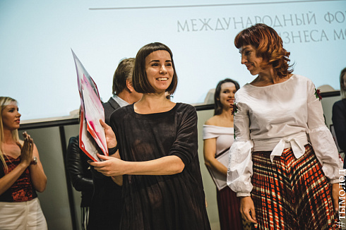 Международный гала-показ дизайнерской одежды Fashion Management