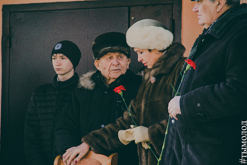 Открытие памятной доски ново-николаевским купцам-меценатам Вере Ивановне и Федору Даниловичу Маштаковым