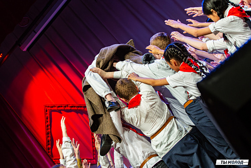 Гала-концерт открытого театрального фестиваля "Чеховский день"