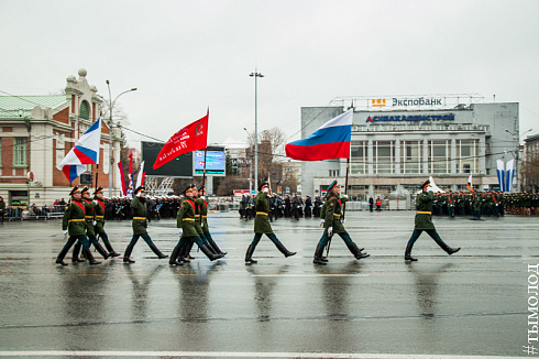 Новосибирск готовится к празднованию 9 мая 