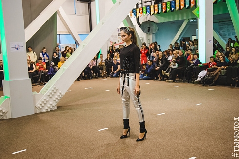 Международный гала-показ дизайнерской одежды Fashion Management