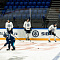 Шайбу, шайбу сибирские хоккеисты! 