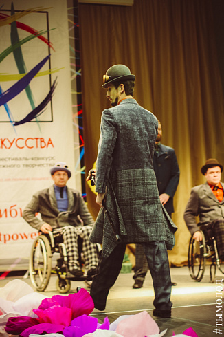 Показ мод в рамках Всероссийского фестиваля-конкурса «Сила искусства»