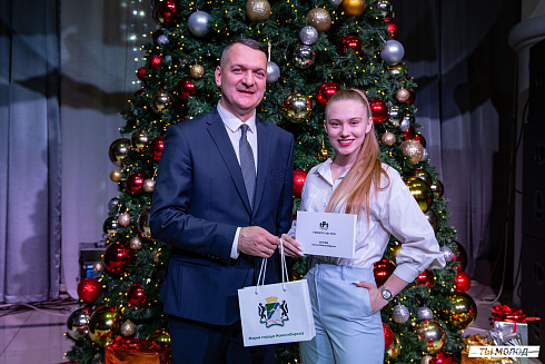 Торжественная церемония вручения свидетельств стипендиата мэрии города Новосибирска 2024