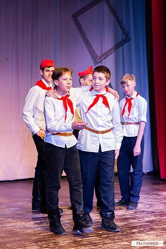 Гала-концерт открытого театрального фестиваля "Чеховский день"