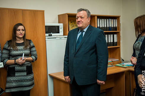 Награждение победителей соревнований по стрельбе среди общественных объединений правоохранительной направленности