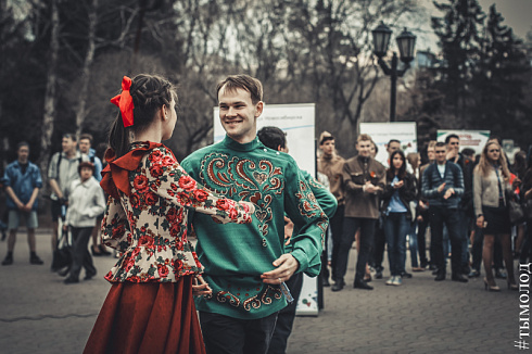 В Новосибирске стартовала акция "Одна лента в одни руки"