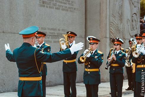 Митинг на Монументе Славы