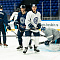 Шайбу, шайбу сибирские хоккеисты! 