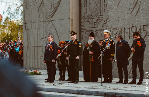 Митинг на Монументе Славы