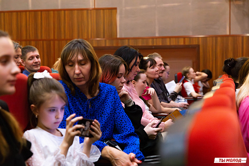 Гала-концерт открытого театрального фестиваля "Чеховский день"
