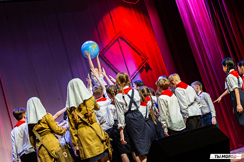 Гала-концерт открытого театрального фестиваля "Чеховский день"