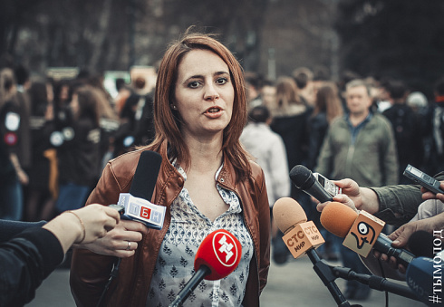 В Новосибирске стартовала акция "Одна лента в одни руки"